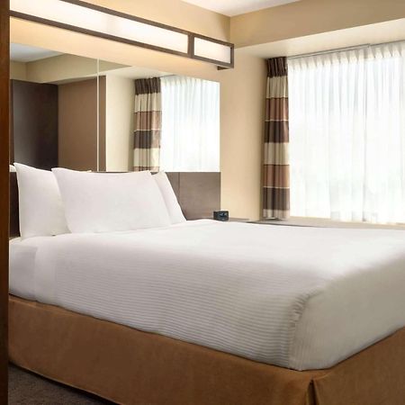 Microtel Inn And Suites By Wyndham Weyburn Екстер'єр фото